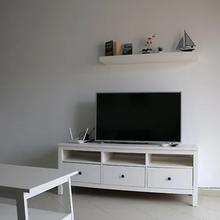 The Hill Sea View Apartment شقة *