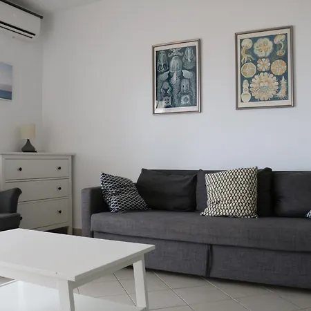 The Hill Sea View Apartment Sarande