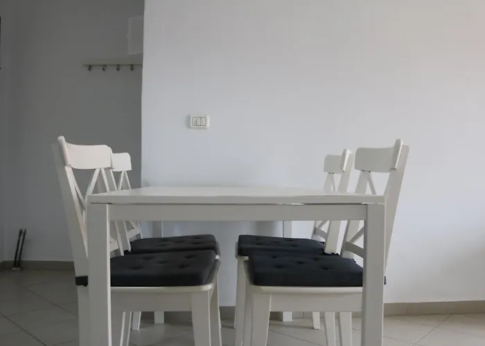 The Hill Sea View Apartment Saranda