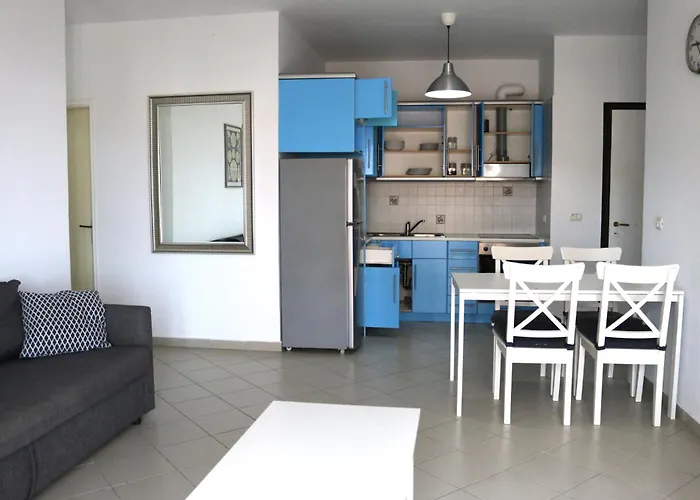 The Hill Sea View Apartment